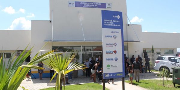 Governo entrega quadra e anuncia  investimentos de mais de R$ 5 mi em  Jaguariúna