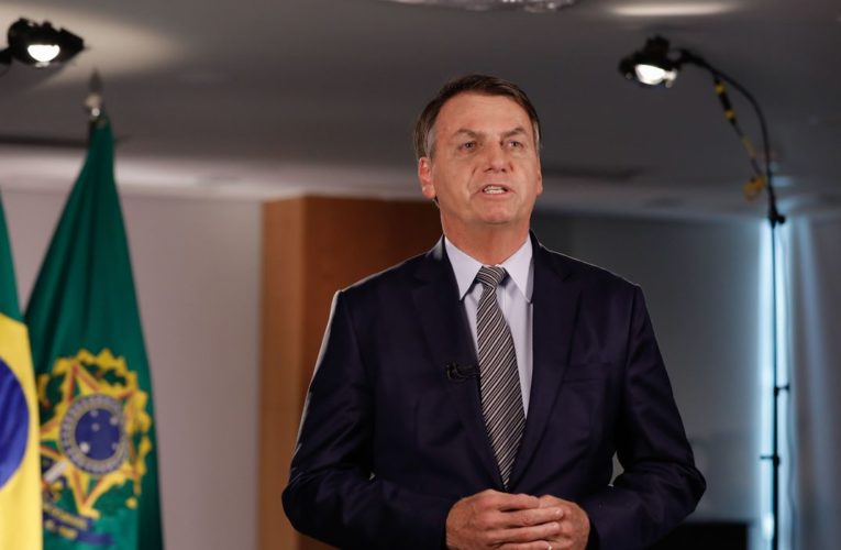 Bolsonaro diz que não há motivo para pânico sobre o coronavírus