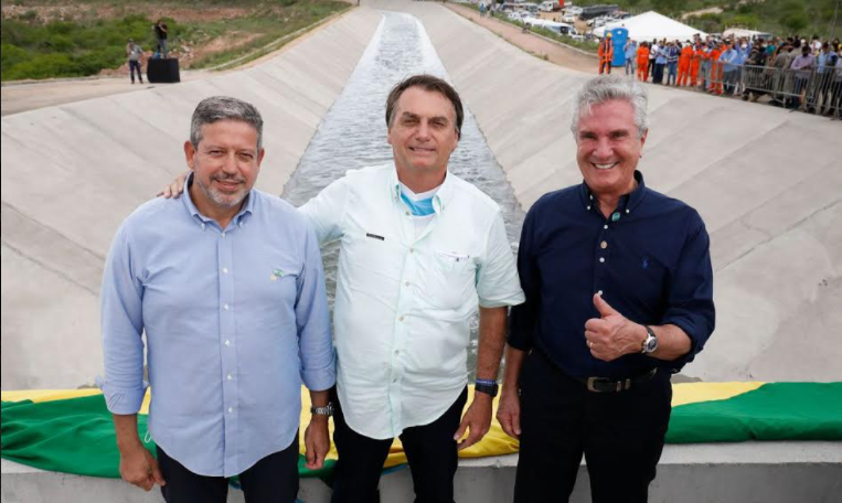 Bolsonaro inaugura trecho da transposição do Rio São Francisco