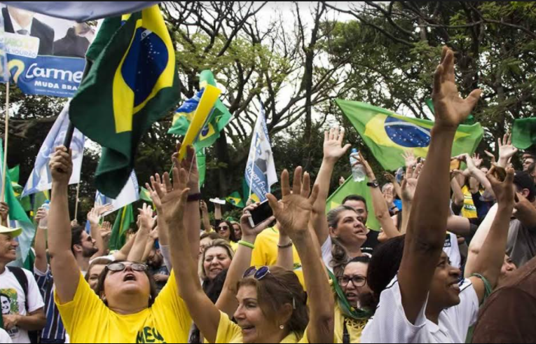 Bolsonaro lidera no RS, e Rejeição de Leite (52,3%) só não supera a de Lula (54,1%)