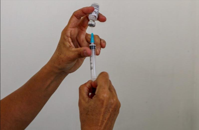 Lactantes, gestantes e puérperas serão imunizadas contra a Covid-19