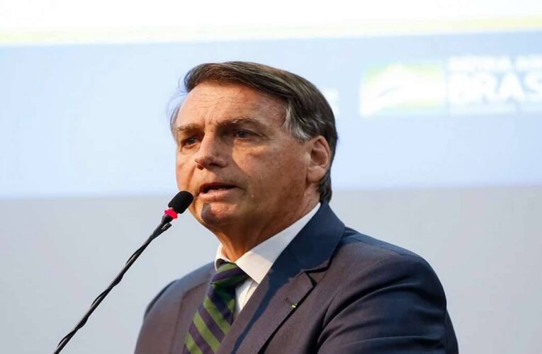 Bolsonaro chama Boulos de ‘Paspalhão’ e critica protesto do MTST: ‘Querem me culpar pelo desemprego’