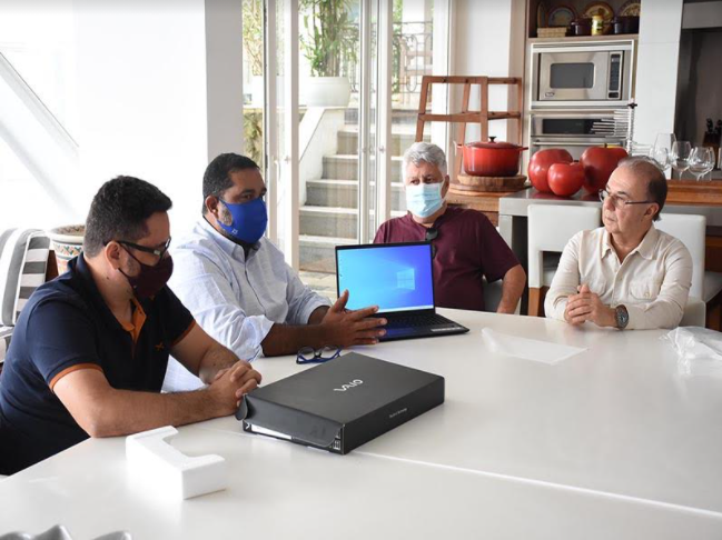 Angra dos Reis – RJ Professores da rede municipal receberão notebooks