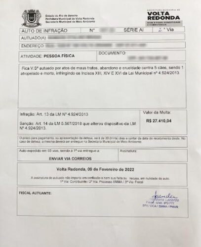 Volta Redonda -RJ HOMEM QUE ABANDONOU CÃES NA RODOVIA DO COTORNO É MULTADO EM R$ 27 MIL