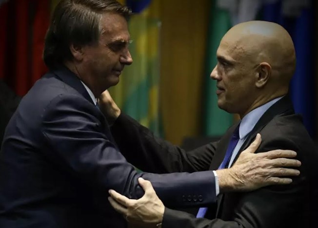 TSE e ministros de Bolsonaroconversarão por acordo dassugestões de militares às eleições