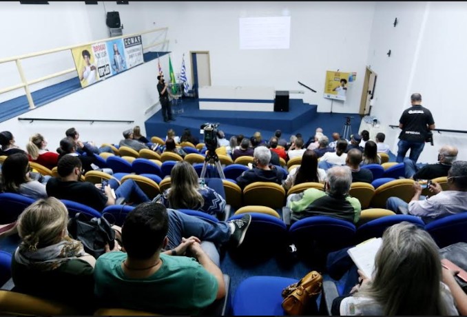 São Jose dos Campos -SPPrefeitura promove palestra sobreuso de cigarros eletrônicos