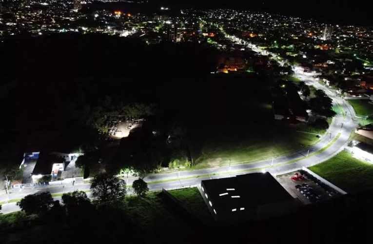 Prefeitura de Cruzeiro chega próximo a 60% de iluminação Pública de LED na cidade
