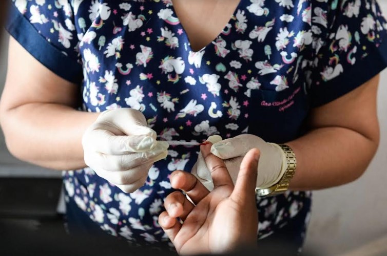 Secretaria de Saúde realiza exames preventivos e testes rápidos de Sífilis, HIV e Hepatites B e C