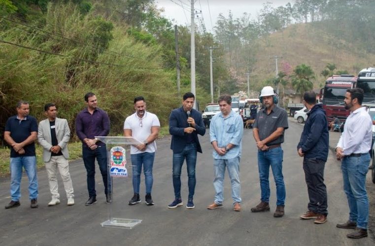 Mario Esteves entrega primeira parte do asfaltamento da rodovia Raimundo Padilha