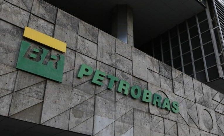 Nacional Lucro líquido da Petrobras recua 33,8% em 2023 Valor total foi R$ 124,6 bilhões